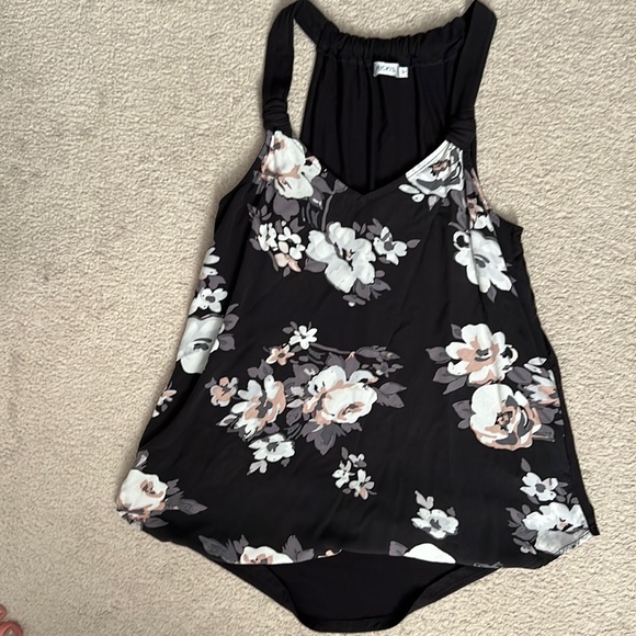 Dressy top - Picture 1 of 2